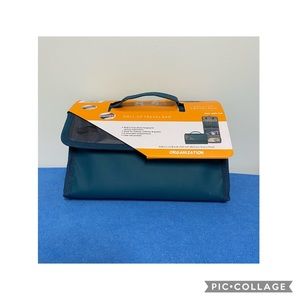 American Tourister Roll-Up Travel Bag